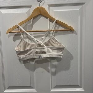 ALO Yoga Cream Cross-Back Strappy Sports Bra